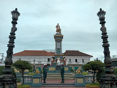 Plaza Rizal, Biñan