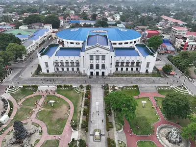 Quezon Provincial Capitol, Lucena
